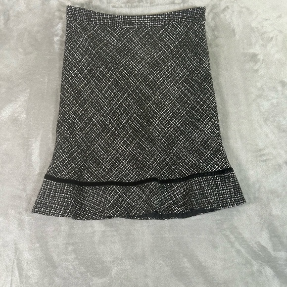 GAP Dresses & Skirts - Gap tweed wool midi skirt
